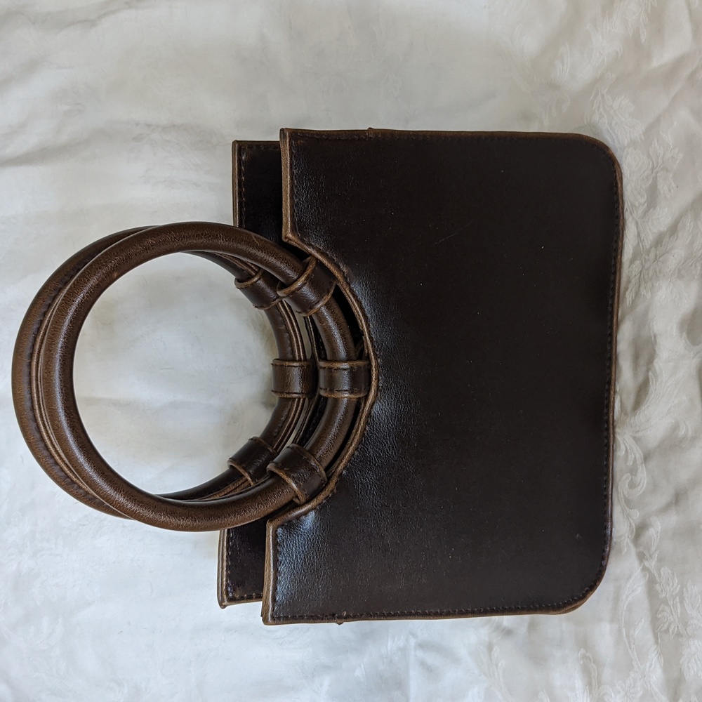 Liz Claiborne Faux Leather Tote Purse - Picture 4 of 10
